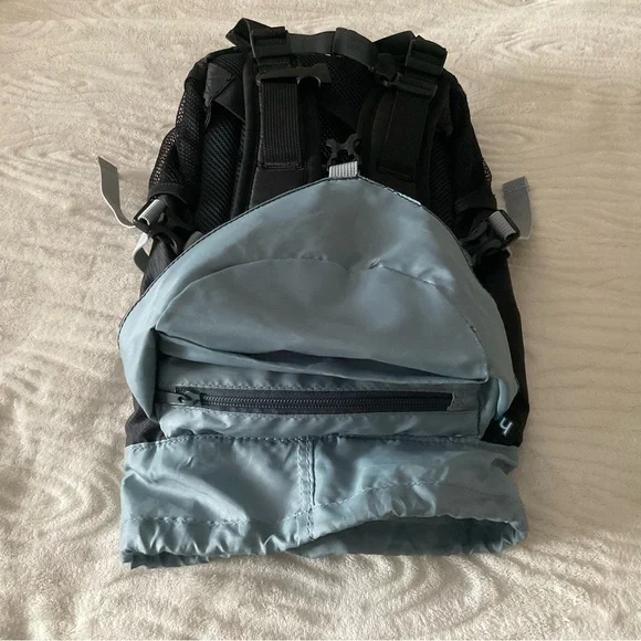 12 L Small Backpack/Daypack - Picture 3 of 7
